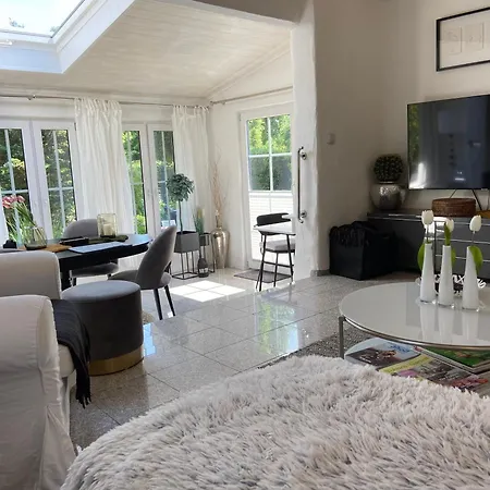 Casaverde Bei Koeln-messe & Flughafen Holiday home Rosrath