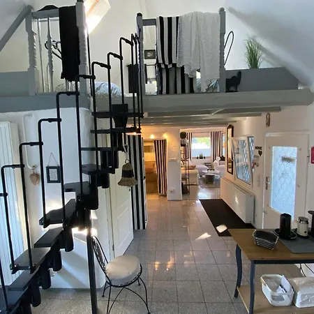 Дом отдыха Casaverde Bei Koeln-messe & Flughafen Росрат